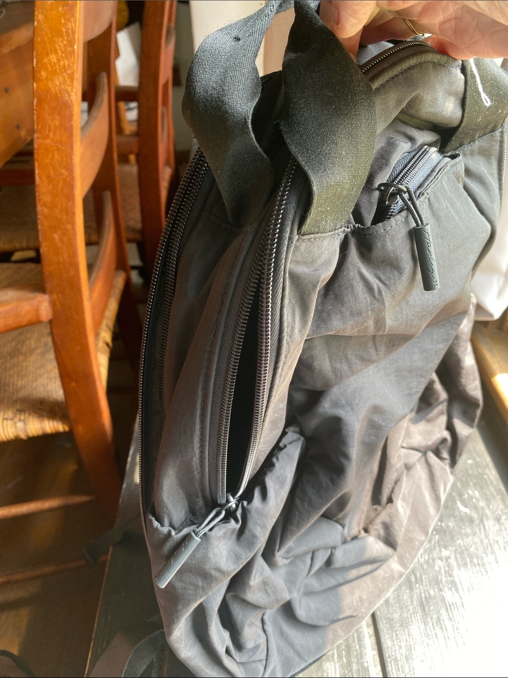 Back pack - Picture 3 of 8